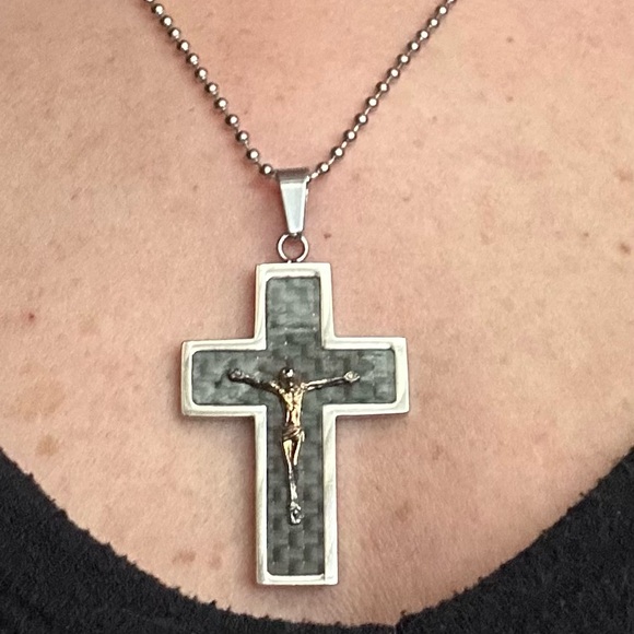 Other - Men’s Stainless Steel Silver Cross Pendant Necklace
